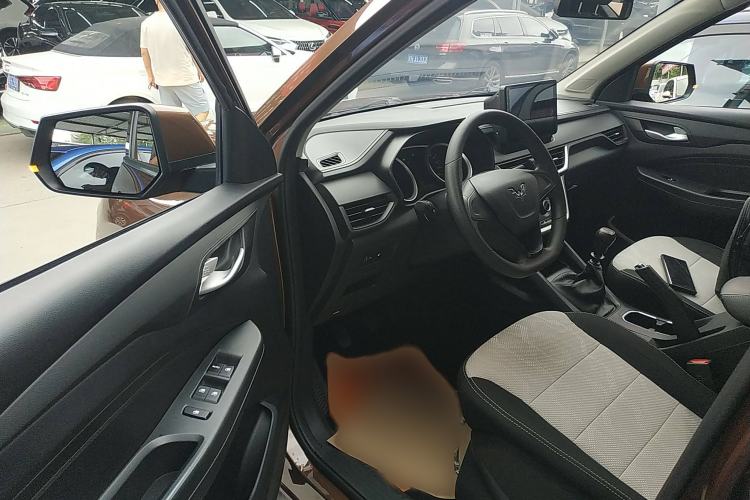 Used Wuling Hongguang S3 2019 1.5L Manual Standard Version China VI Standard Interior 3