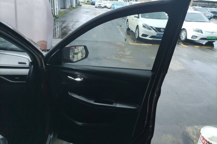 Used Wuling Hongguang S3 2019 1.5L Manual Standard Version China VI Standard Interior 5