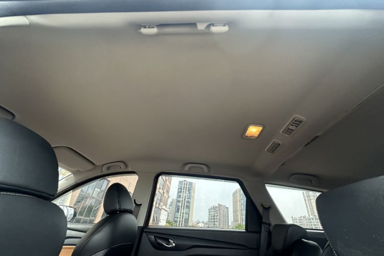 Used Wuling Hongguang S3 2019 1.5L Manual Luxury Model China VI Standard Interior 7
