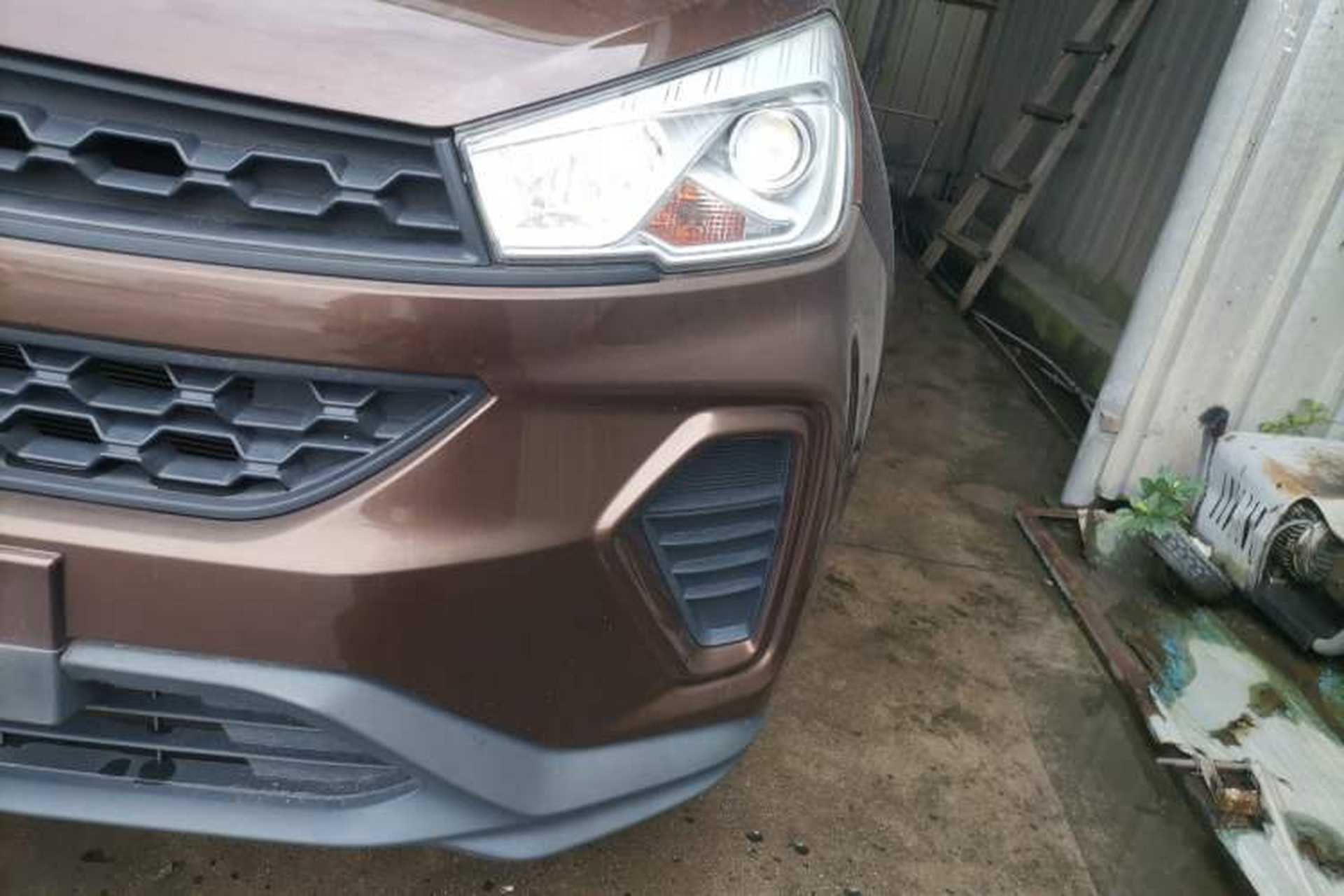 Used Wuling Hongguang S3 2019 1.5L Manual Standard Version China VI Standard Left Front Headlight