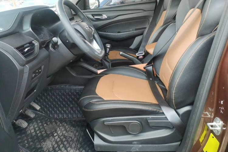 Used Wuling Hongguang S3 2019 1.5L Manual Comfort Model China VI Standard Left Front Seat