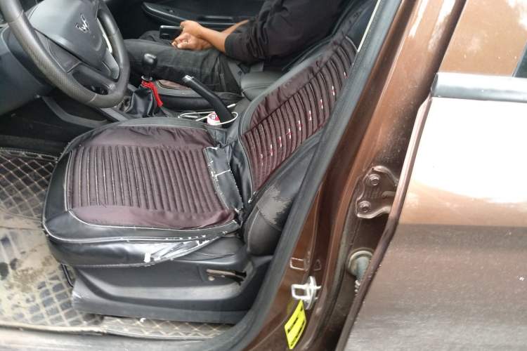 Used Wuling Hongguang S3 2019 1.5L Manual Standard Version China VI Standard Left Front Seat