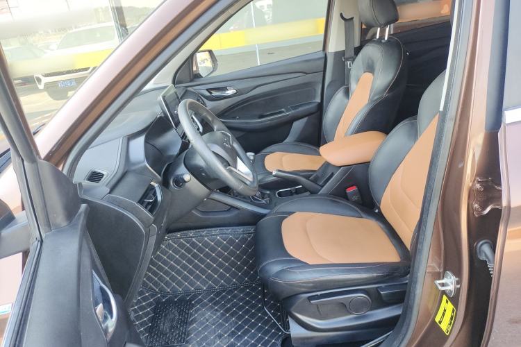 Used Wuling Hongguang S3 2019 1.5T Manual Comfort Edition China VI Standard Left Front Seat
