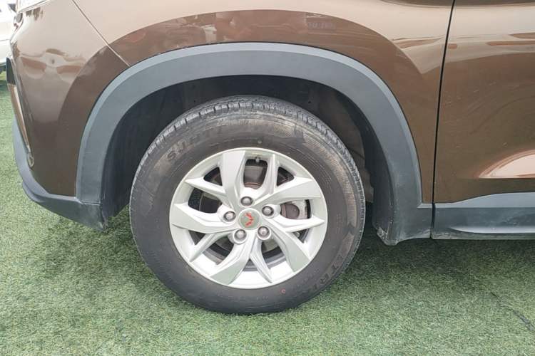 Used Wuling Hongguang S3 2019 1.5L Manual Comfort Model China VI Standard Left Front Wheel Hub