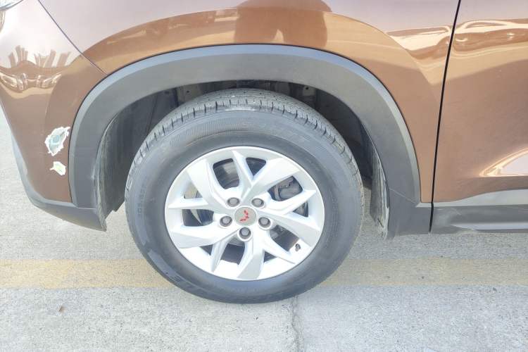 Used Wuling Hongguang S3 2019 1.5T Manual Comfort Edition China VI Standard Left Front Wheel Hub
