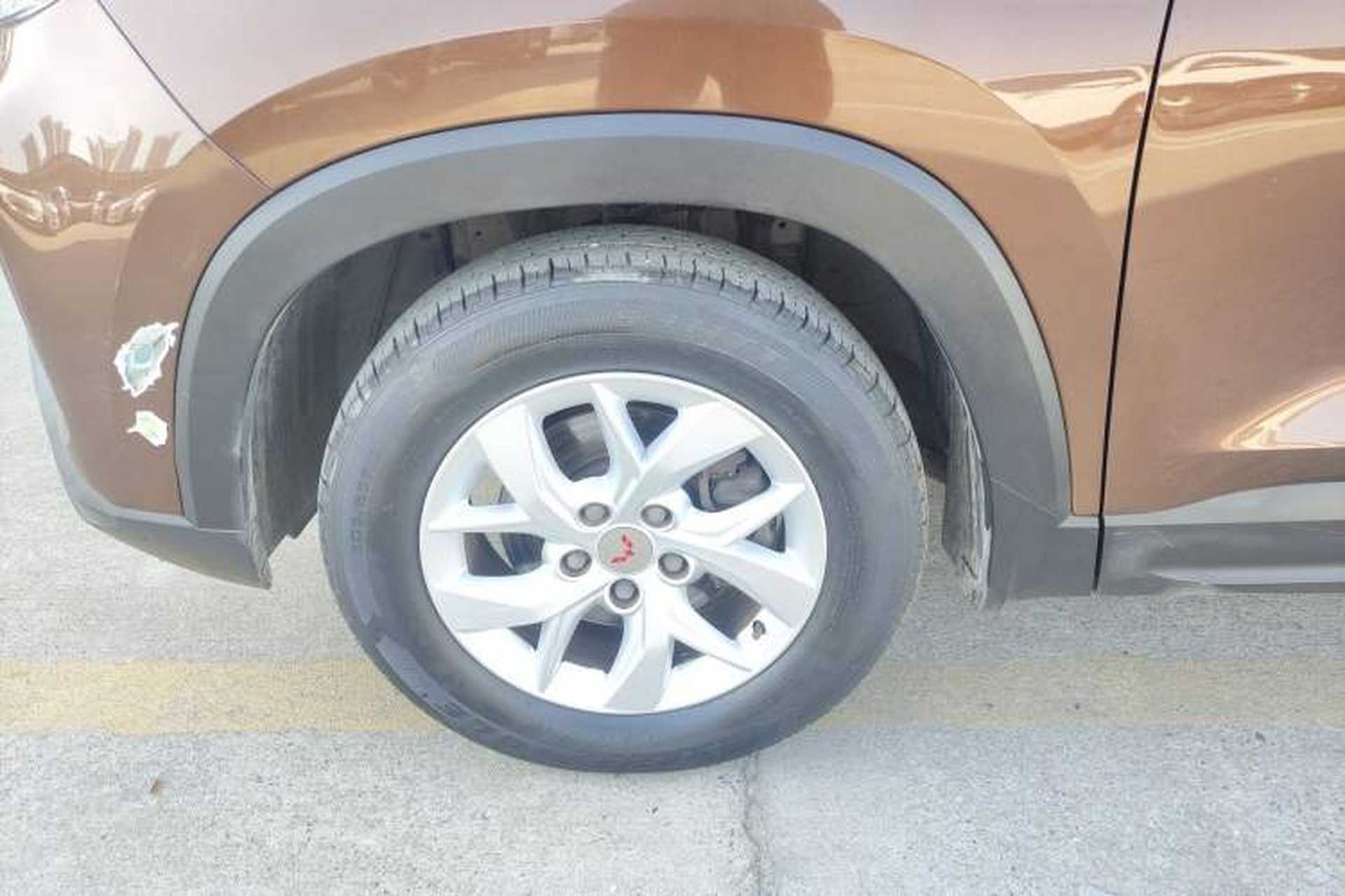 Used Wuling Hongguang S3 2019 1.5T Manual Comfort Edition China VI Standard Left Front Wheel Hub