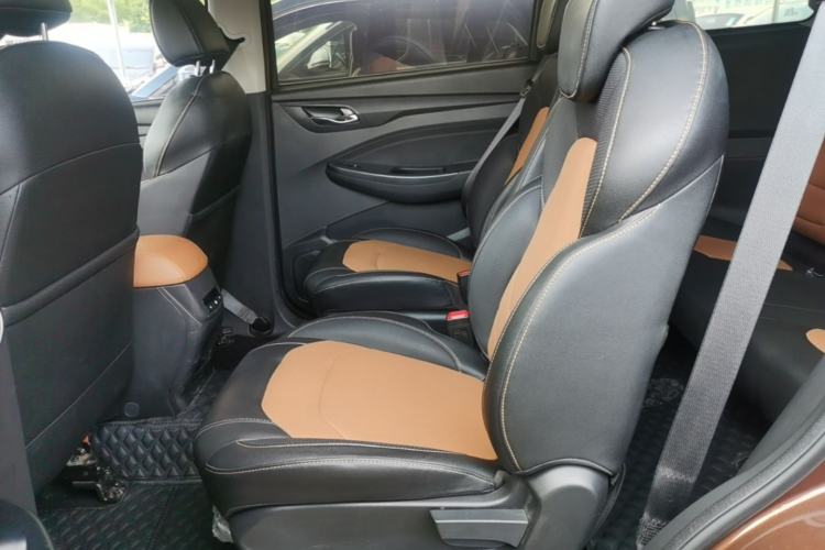 Used Wuling Hongguang S3 2019 1.5L Manual Comfort Model China VI Standard Left Rear Seat