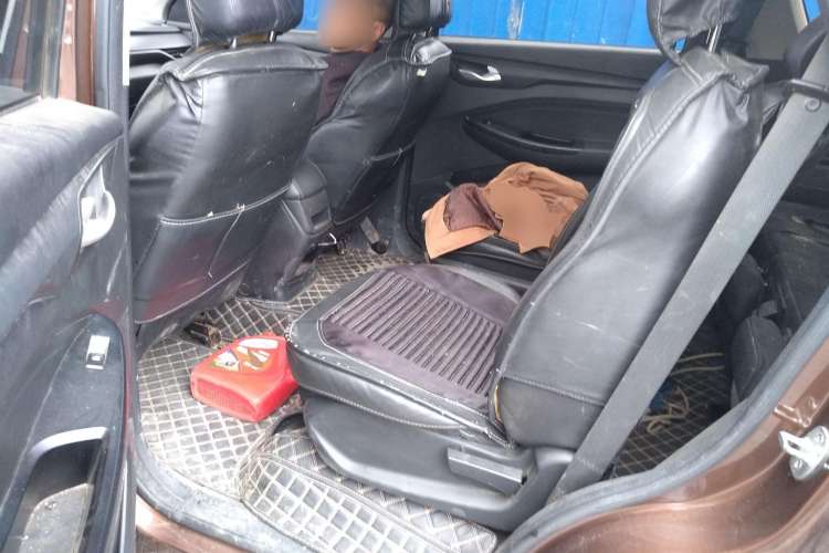 Used Wuling Hongguang S3 2019 1.5L Manual Standard Version China VI Standard Left Rear Seat