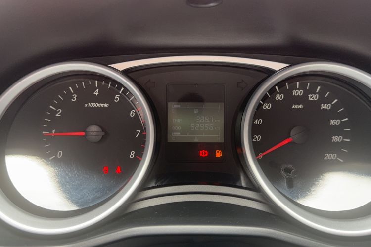 Used Wuling Hongguang S3 2019 1.5L Manual Standard Version China VI Standard Odometer Close Up