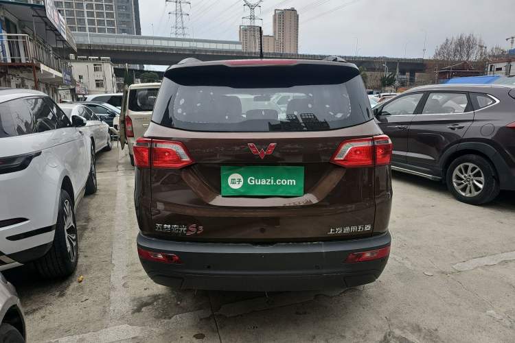 Used Wuling Hongguang S3 2019 1.5L Manual Standard Version China VI Standard Rear