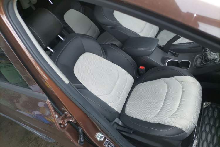 Used Wuling Hongguang S3 2019 1.5L Manual Standard Version China VI Standard Right Front Seat
