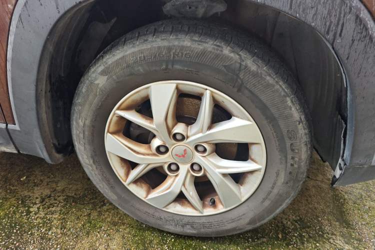 Used Wuling Hongguang S3 2019 1.5L Manual Comfort Model China VI Standard Right Front Wheel Hub