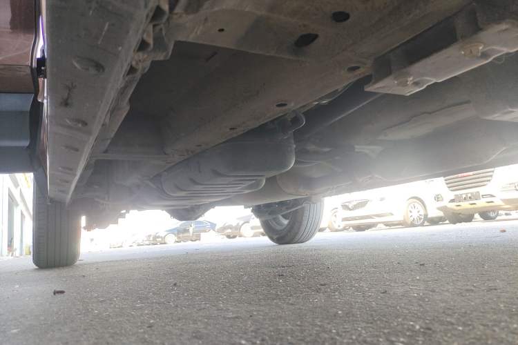 Used Wuling Hongguang S3 2019 1.5T Manual Comfort Edition China VI Standard Right Side Sill
