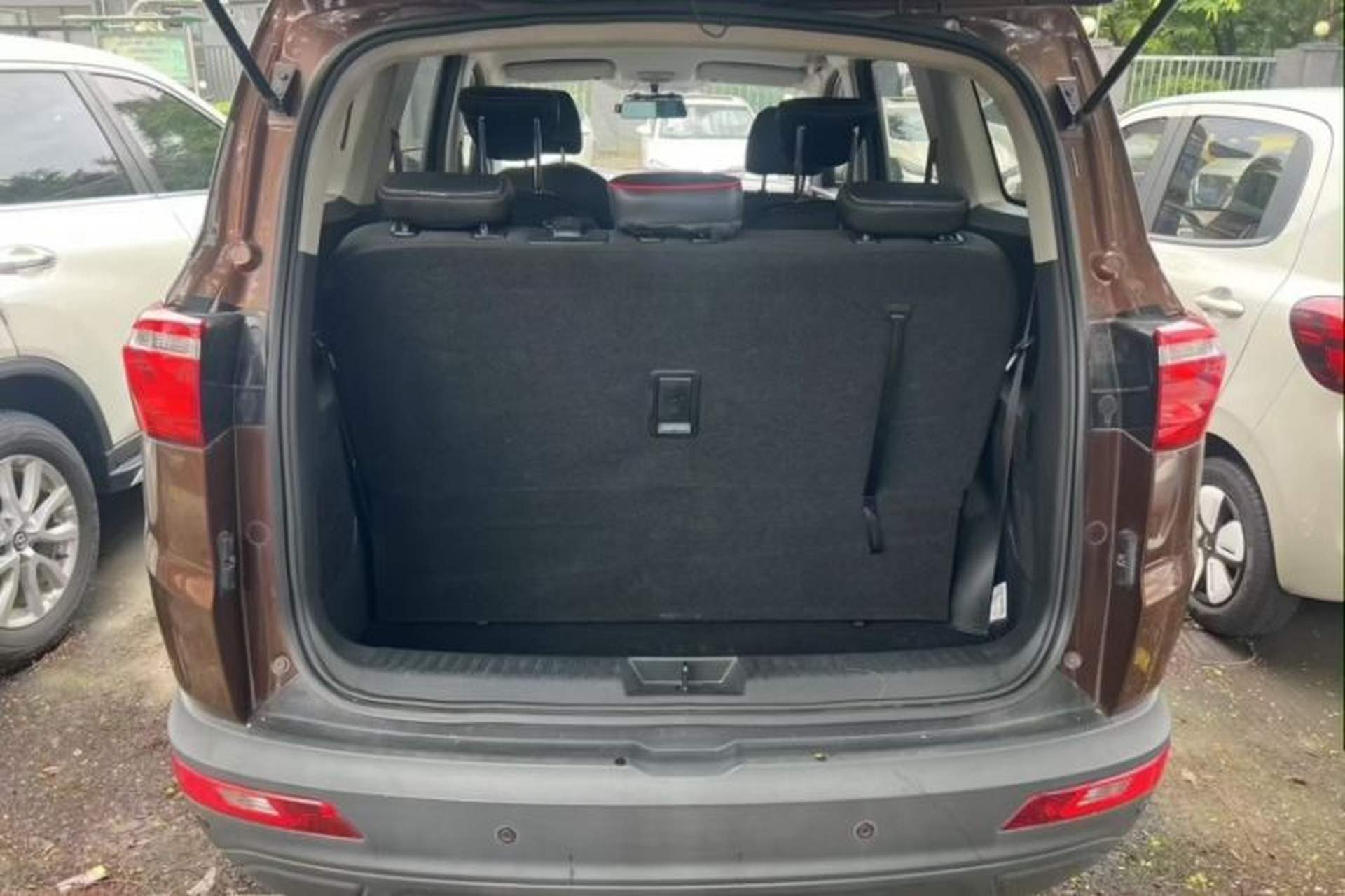 Used Wuling Hongguang S3 2019 1.5L Manual Standard Version China VI Standard Trunk