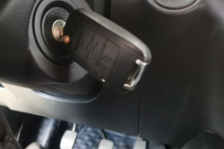 Used Wuling Hongguang S3 2019 1.5L Manual Comfort Model China VI Standard Vehicle Key