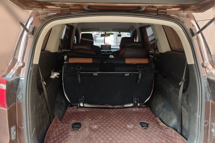 Used Wuling Hongguang S3 2019 1.5L Manual Comfort Model China VI Standard Trunk
