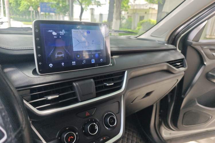 Used Wuling Hongguang S3 2019 1.5L Manual Comfort Model China VI Standard Audio And AC Panel