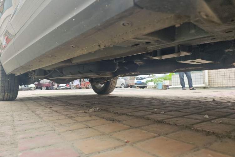 Used Wuling Hongguang S3 2019 1.5L Manual Comfort Model China VI Standard Chassis Front Right
