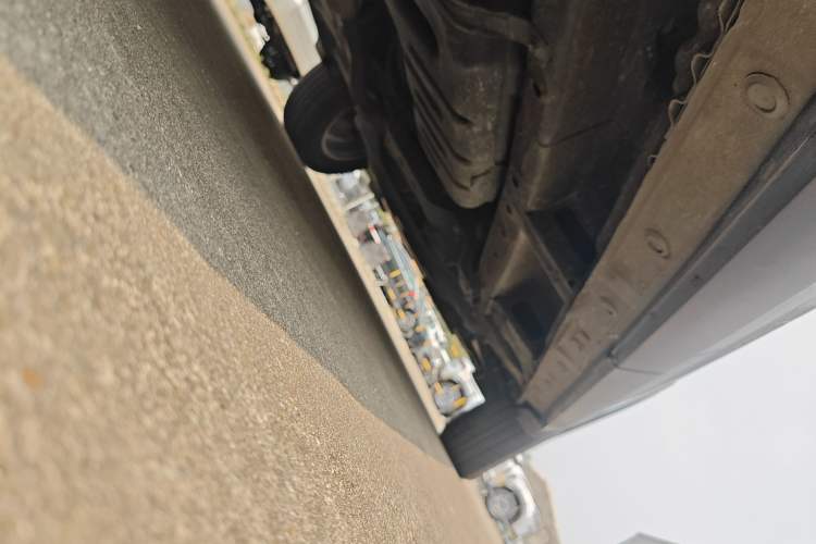 Used Wuling Hongguang S3 2019 1.5L Manual Standard Version China VI Standard Chassis Rear Right