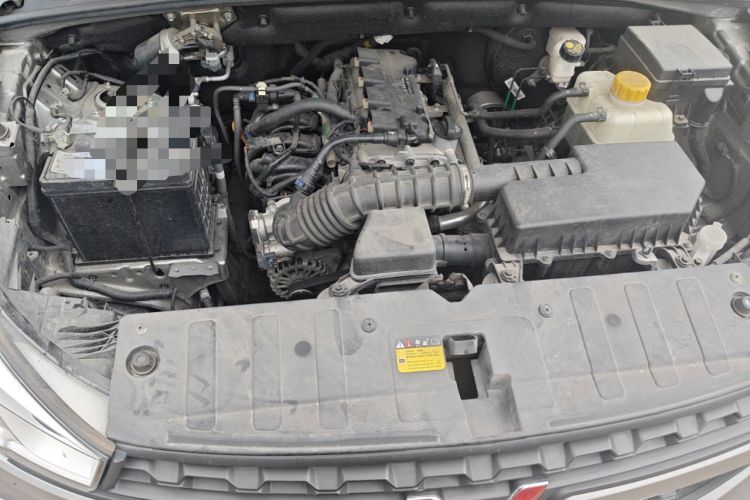 Used Wuling Hongguang S3 2019 1.5L Manual Standard Version China VI Standard Engine Bay