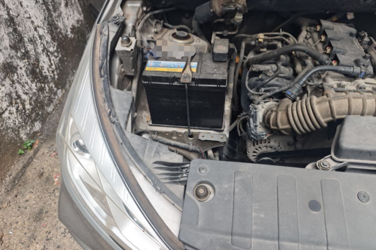 Used Wuling Hongguang S3 2019 1.5L Manual Standard Version China VI Standard Engine Bay Right