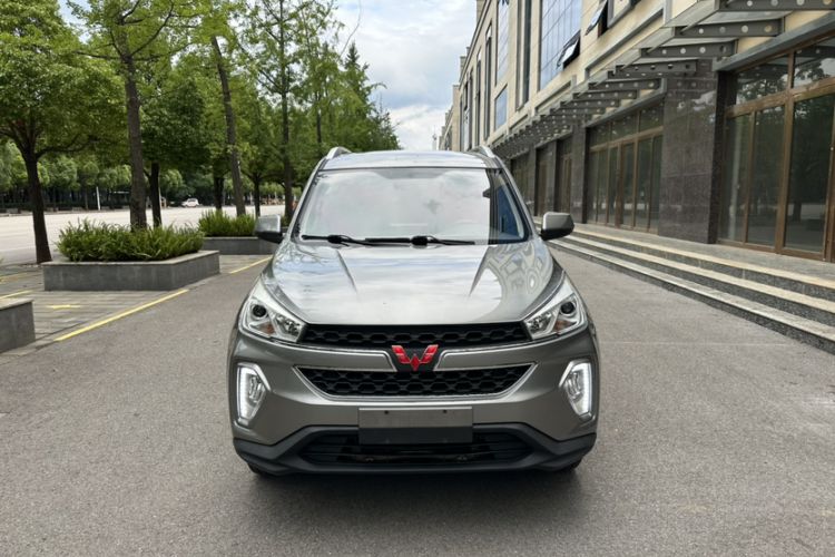 Used Wuling Hongguang S3 2019 1.5L Manual Luxury Model China VI Standard Exterior 5