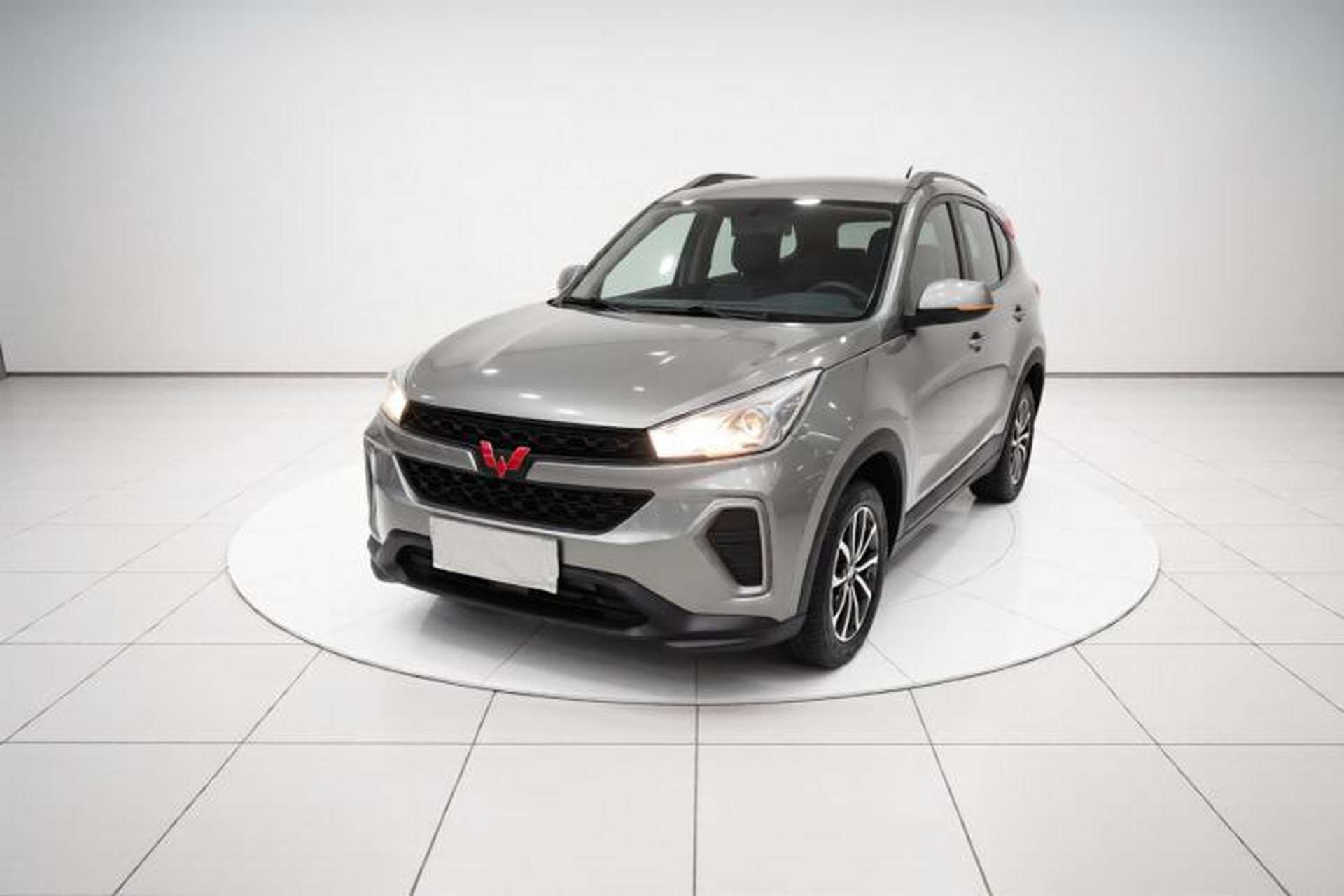 Used Wuling Hongguang S3 2019 1.5L Manual Standard Version China VI Standard Front Left 45 Deg