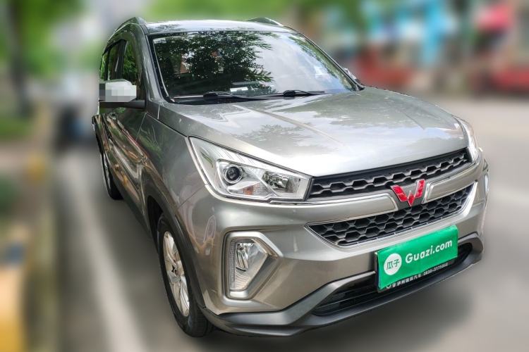 Used Wuling Hongguang S3 2019 1.5L Manual Luxury Model China VI Standard Front Right 45 Deg