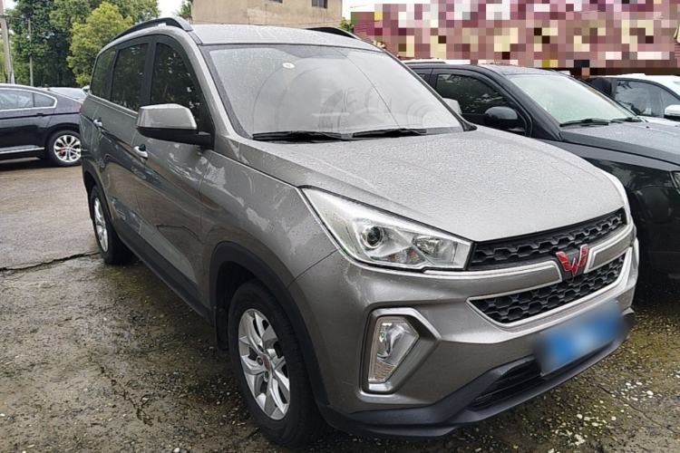 Used Wuling Hongguang S3 2019 1.5L Manual Comfort Model China VI Standard Front Right 45 Deg