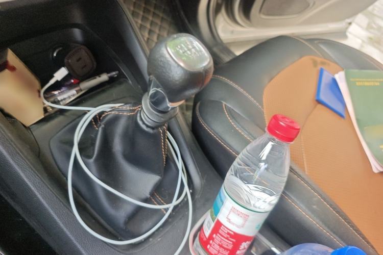 Used Wuling Hongguang S3 2019 1.5L Manual Comfort Model China VI Standard Gear Lever