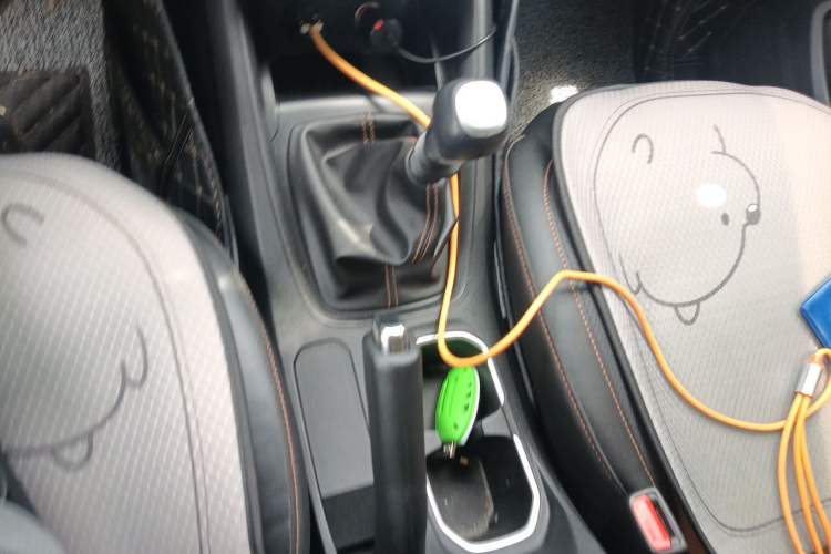 Used Wuling Hongguang S3 2019 1.5L Manual Comfort Model China VI Standard Gear Lever