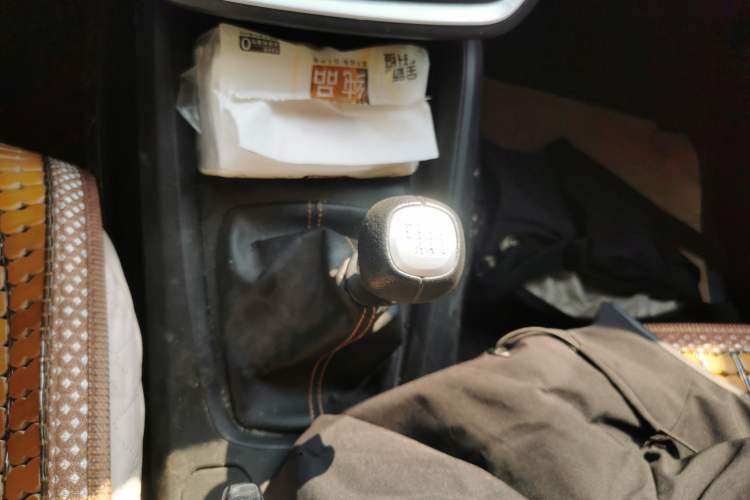 Used Wuling Hongguang S3 2019 1.5L Manual Comfort Model China VI Standard Gear Lever