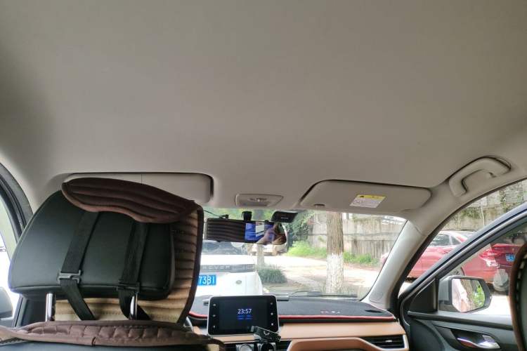 Used Wuling Hongguang S3 2019 1.5L Manual Luxury Model China VI Standard Headliner
