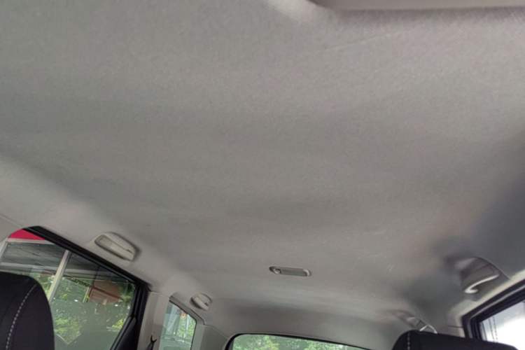 Used Wuling Hongguang S3 2019 1.5L Manual Standard Version China VI Standard Headliner