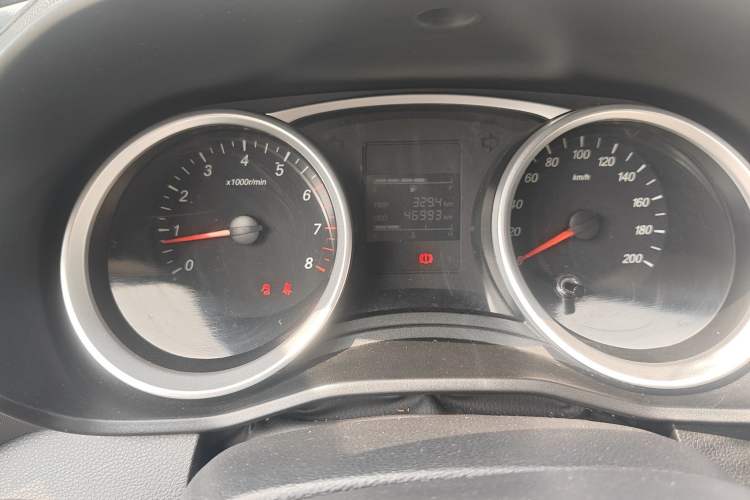 Used Wuling Hongguang S3 2019 1.5L Manual Standard Version China VI Standard Instrument Cluster