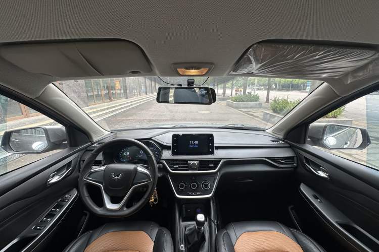 Used Wuling Hongguang S3 2019 1.5L Manual Comfort Model China VI Standard Interior 1