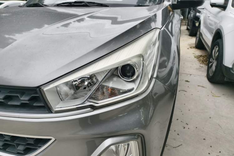Used Wuling Hongguang S3 2019 Automatic Clutch Version 1.5L Manual Comfort Model China V Standard Left Front Headlight