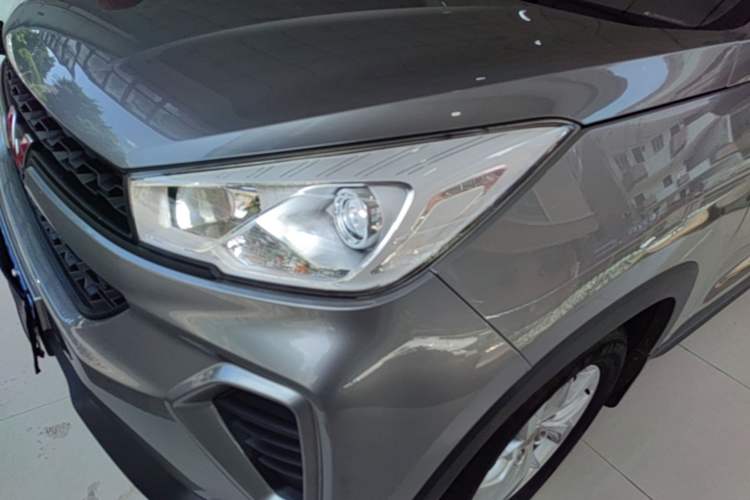 Used Wuling Hongguang S3 2019 1.5L Manual Standard Version China VI Standard Left Front Headlight