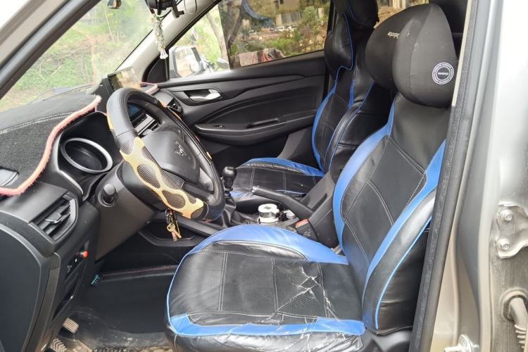 Used Wuling Hongguang S3 2019 1.5L Manual Standard Version China VI Standard Left Front Seat