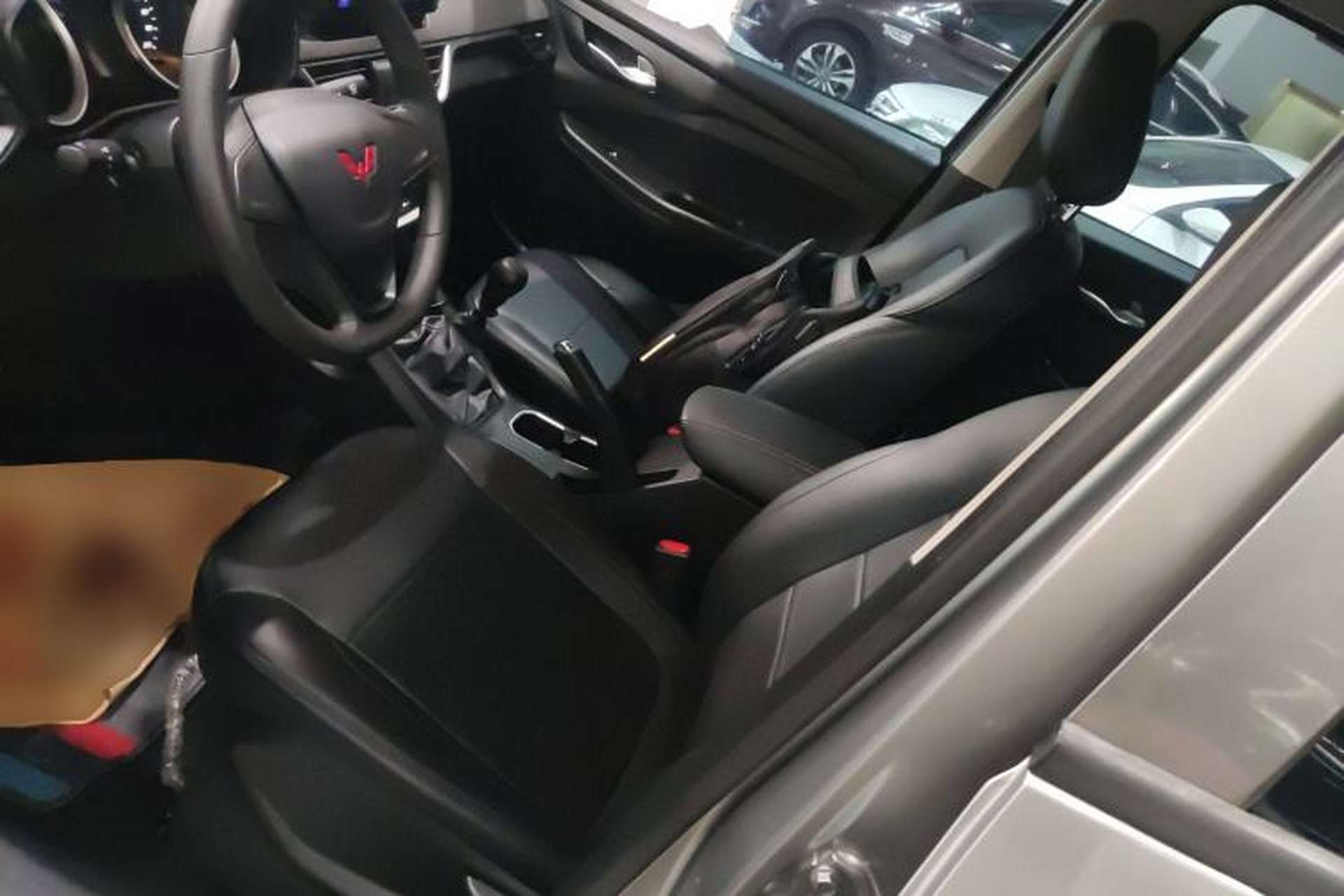 Used Wuling Hongguang S3 2019 1.5L Manual Standard Version China VI Standard Left Front Seat