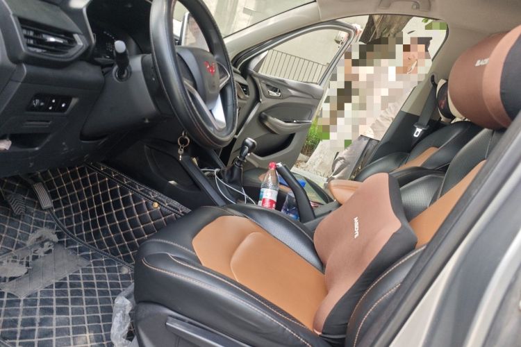 Used Wuling Hongguang S3 2019 1.5L Manual Comfort Model China VI Standard Left Front Seat