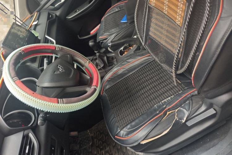 Used Wuling Hongguang S3 2019 1.5L Manual Standard Version China VI Standard Left Front Seat