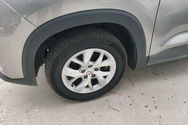 Used Wuling Hongguang S3 2019 Automatic Clutch Version 1.5L Manual Comfort Model China V Standard Left Front Wheel Hub