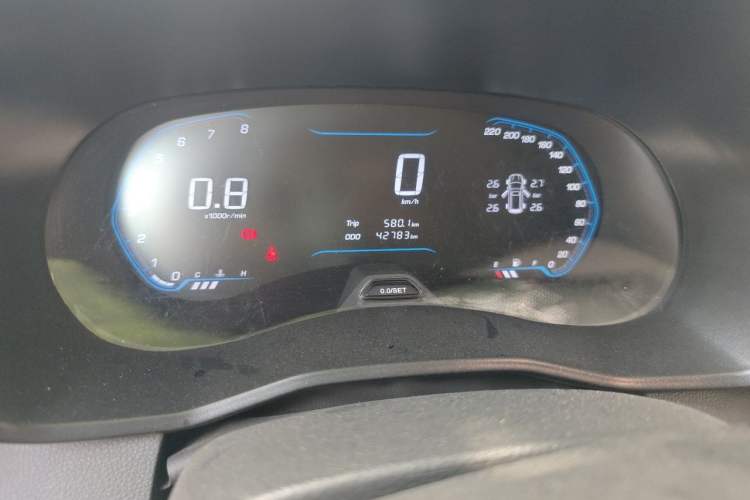 Used Wuling Hongguang S3 2019 1.5L Manual Comfort Model China VI Standard Odometer Close Up