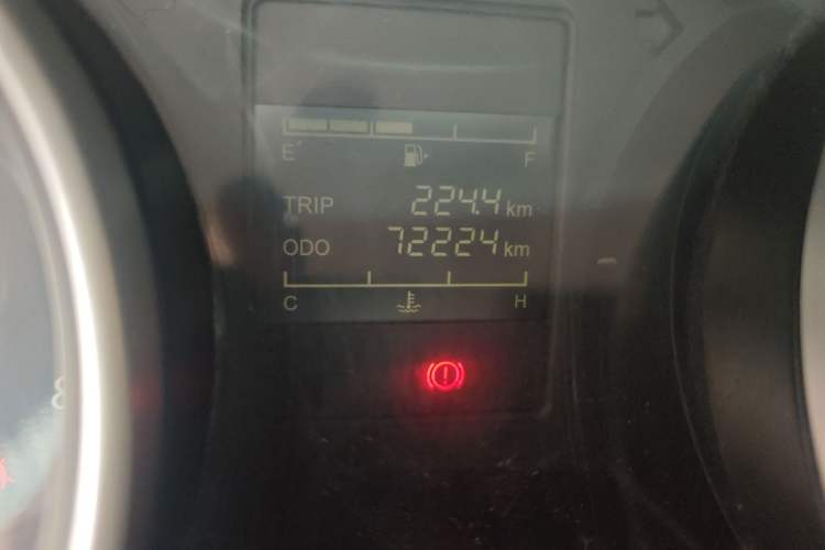 Used Wuling Hongguang S3 2019 1.5L Manual Standard Version China VI Standard Odometer Close Up