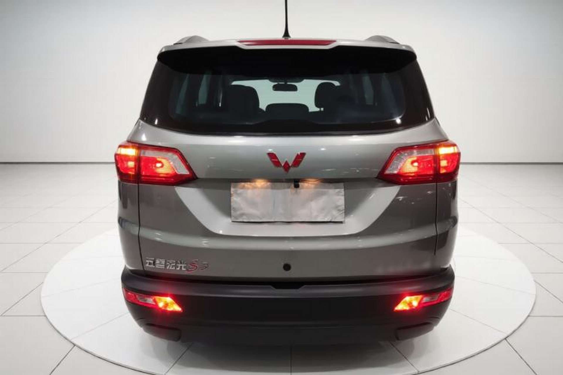 Used Wuling Hongguang S3 2019 1.5L Manual Standard Version China VI Standard Rear