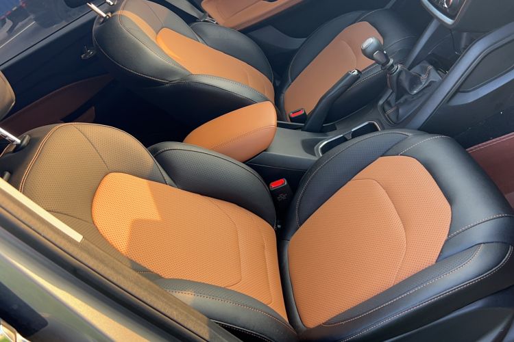 Used Wuling Hongguang S3 2019 1.5L Manual Luxury Model China VI Standard Right Front Seat