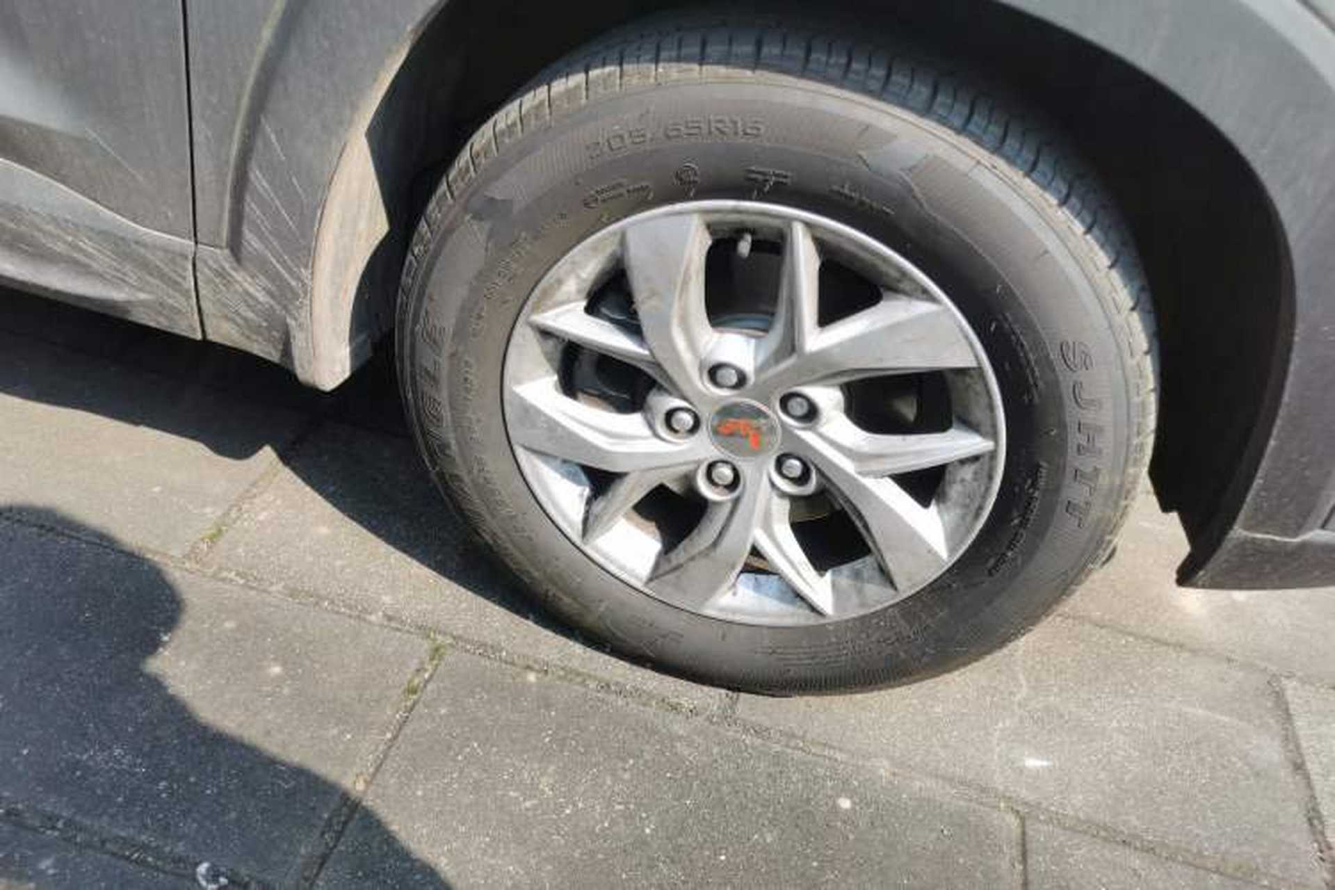 Used Wuling Hongguang S3 2019 1.5L Manual Comfort Model China VI Standard Right Front Wheel Hub