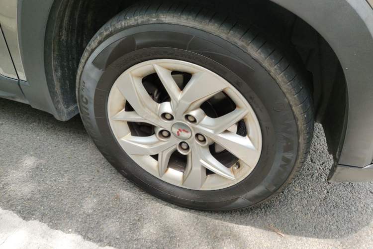 Used Wuling Hongguang S3 2019 1.5L Manual Luxury Model China VI Standard Right Front Wheel Hub