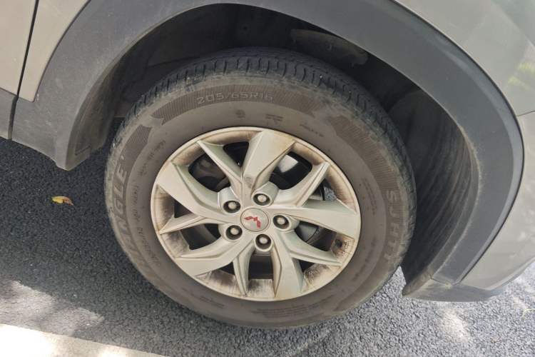 Used Wuling Hongguang S3 2019 1.5L Manual Comfort Model China VI Standard Right Front Wheel Hub